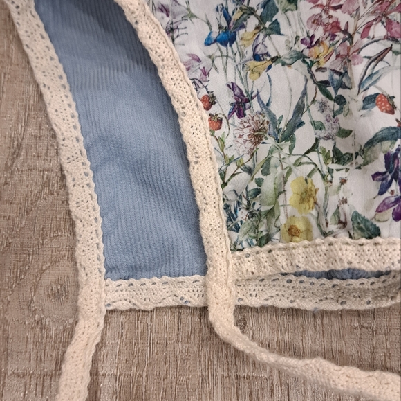 ETSY Reversible Floral Bonnet - Picture 3 of 3